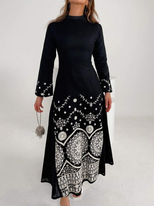 فستان مطرز عرقي أنيق