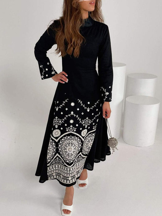 فستان مطرز عرقي أنيق