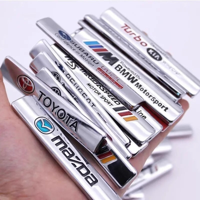 KT12-15-002 ملصقات جانبية ثلاثية الأبعاد مخصصة، ملصقات صندوق السيارة، ملصقات حاجز الحروف، ملصقات سيارة معدنية، ملصقات تعديل الجسم - قطعتين 