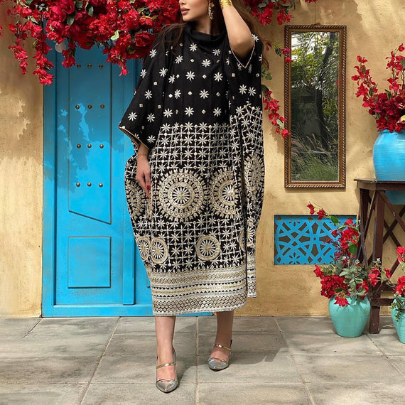 baggy black pattern Ramadan kaftan dress