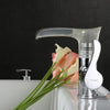 Homgeek أنيقة الحديثة الطراز عالية الجودة Thermochromic LED مقبض واحد النحاس شلال صنبور خلاط لحوض المطبخ مرحاض الحمام المنزل فندق