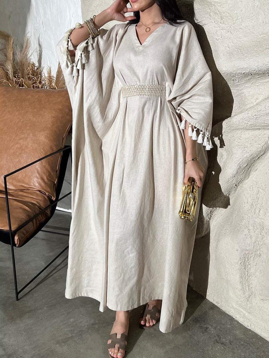 لون الصلبة مع شرابة الخامس الرقبة فستان بأكمام طويلة